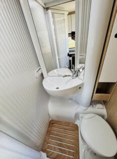 D517864f da29 4e2a af8c f11f5c54150d