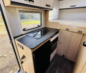 82472633 3952 41d7 b3a4 773433cb51c6